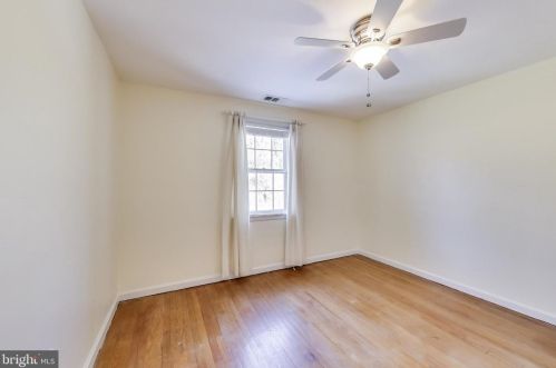 1101 Morningside Ln, Alexandria VA 22308-1042 exterior