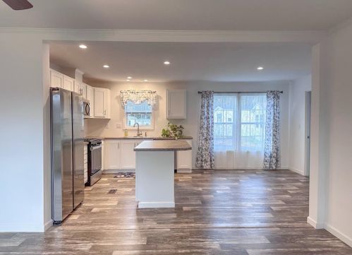 1 Elizabeth Dr, Concord, NH 03303-1151