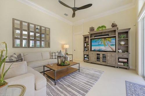 7512 Treeline Dr, Naples FL 34119-9767 exterior