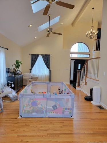 39 Nicole Rd, New Britain CT  06053-1475 exterior