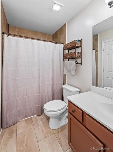 1772 Kennsington Ln, Bull Valley IL 60014-2047 exterior