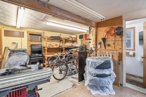 1007 Parker Ave, Kalamazoo MI  49008-3143 exterior