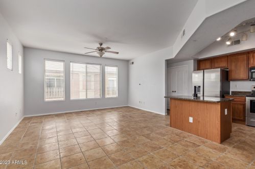 900 94th St, Chandler, AZ 85224-6243