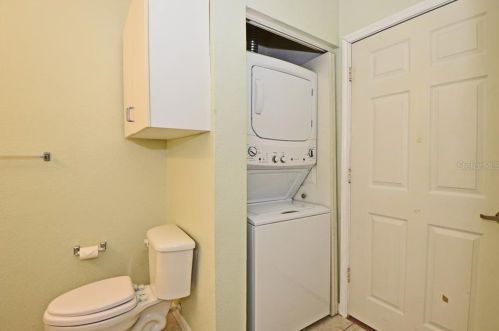 860 Orange Ave, Orlando FL  32801-1015 exterior