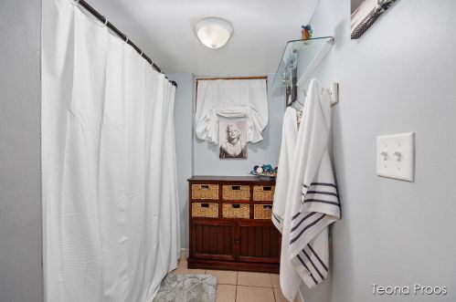 229 Holly St, Grand Rapids MI 49548-4270 exterior