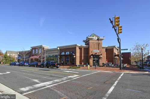 1125 Royal St, Alexandria VA 22314-4310 exterior