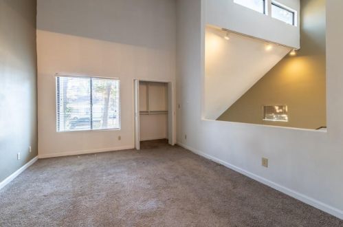 1152 Lynmoor Dr, Atlanta GA 30319-4126 exterior