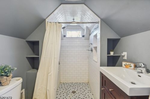 180 Christopher St, Montclair NJ 07042-4206 exterior