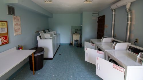 11907 Appleton Ave, Milwaukee WI 53224-4931 exterior