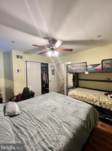 2011 6 St, Philadelphia PA 19122-1413 exterior