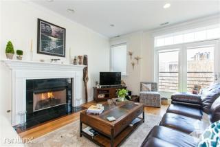 1527 Mohawk St, Chicago IL  60610-3058 exterior