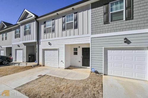 4933 Lower Elm St, Atlanta GA 30349-1677 exterior