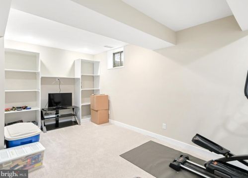 4721 Jasmine Dr, Rockville MD exterior