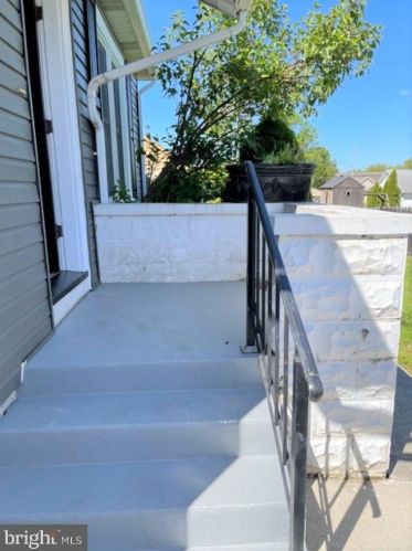 109 Elm Ave, Hanover PA 17331-1906 exterior