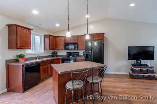 2194 Winston Vw Dr, Cedar Springs MI 49319-7931 exterior