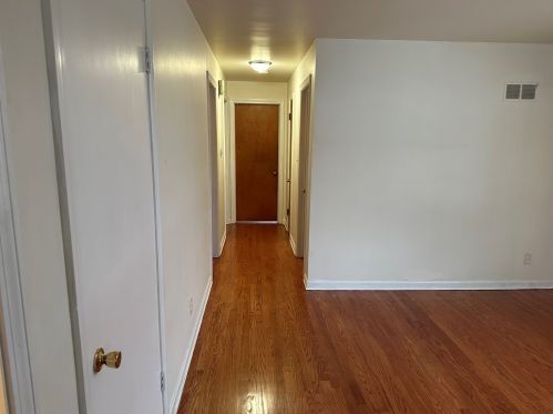 1829 Walnut St, Waukegan IL 60087-4948 exterior