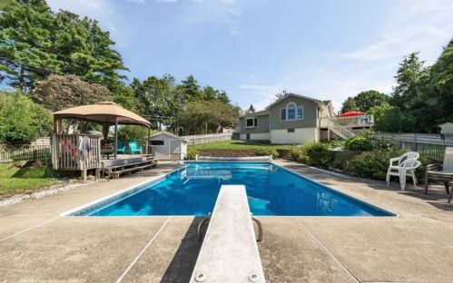 20 Conestoga Trl, Sparta NJ  07871-2509 exterior