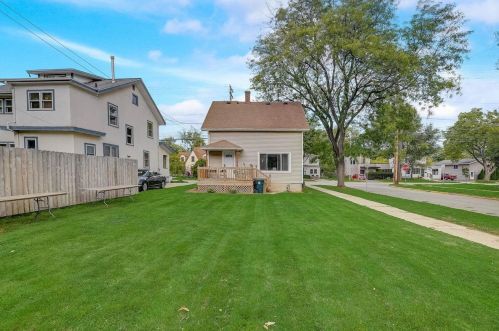 2689 Milwaukee St, Madison WI  53704-5153 exterior