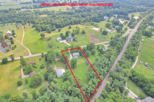 4306 Blacks Rd, Hebron OH 43025-9016 exterior