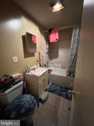 2813 Cantrell St, Philadelphia PA 19148-3319 exterior