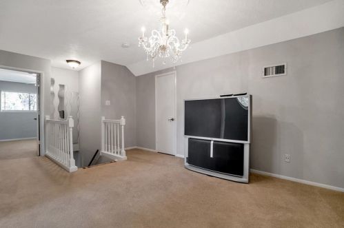 221 Normal Park Dr, Huntsville TX 77320-3438 exterior