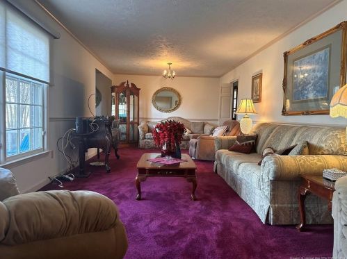 502 Sandlin Dr, Lumberton, NC 28358-2725