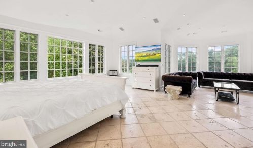 11705 Centurion Way, Rockville MD 20854-6419 exterior