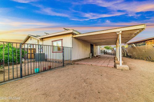 7421 Calle Medina, Tucson AZ  85757-8505 exterior