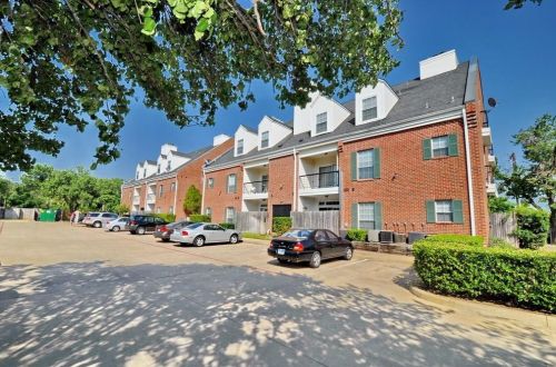 3701 Cedarplaza Ln, Dallas TX  75209-6255 exterior