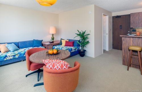 1560 Kanunu St, Honolulu, HI 96814-3244