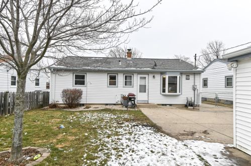 4017 54 St, Milwaukee WI 53220-2613 exterior