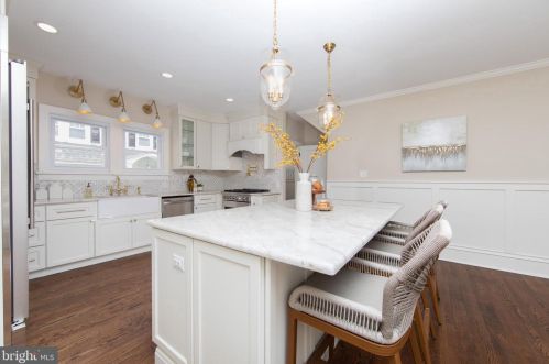 281 Rhoads Ave, Tavistock NJ  08033-1470 exterior