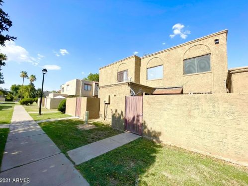 4234 67th Ln, Phoenix, AZ 85033-8248