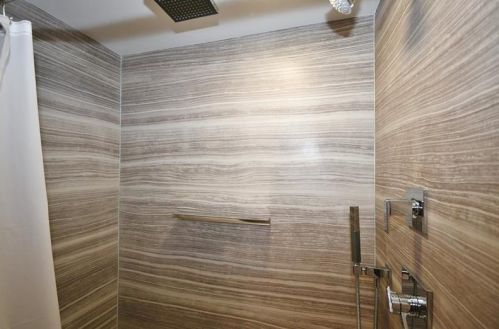 921 Meadowcroft Ave, Pittsburgh PA 15216-1119 exterior