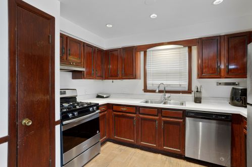 4853 Byron St, Chicago IL  60641-2743 exterior