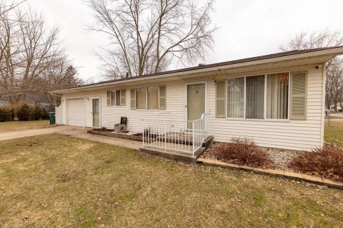 1159 Wilson Ct, Meskegon, MI 49441-5150