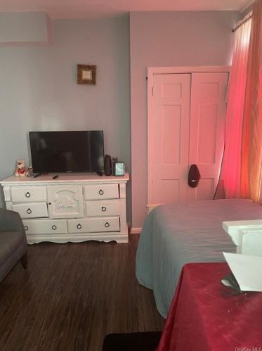 129 Cottage Ave, Mount Vernon NY 10550-1404 exterior