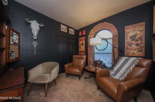 3865 Tanuri Dr, Tucson AZ 85750-1939 exterior