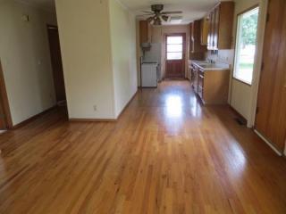 4402 Lee St, Cedar Rapids IA  52402-2109 exterior