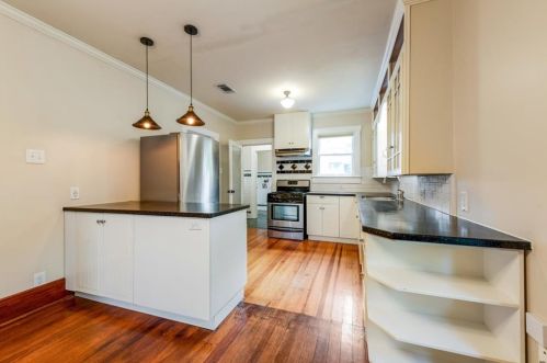 2023 2nd St, Austin TX 78702-4312 exterior