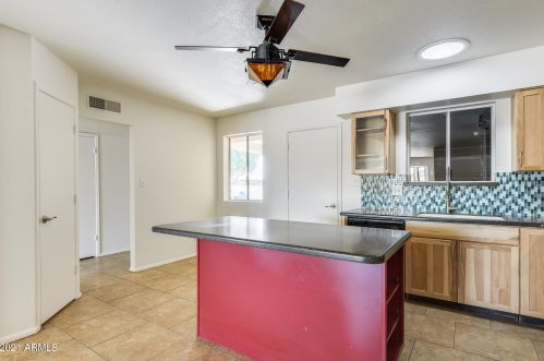 18213 7 Dr, Phoenix AZ 85023-5237 exterior