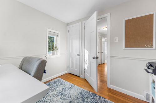 932 Meadowcroft Ave, Pittsburgh PA 15216-1119 exterior