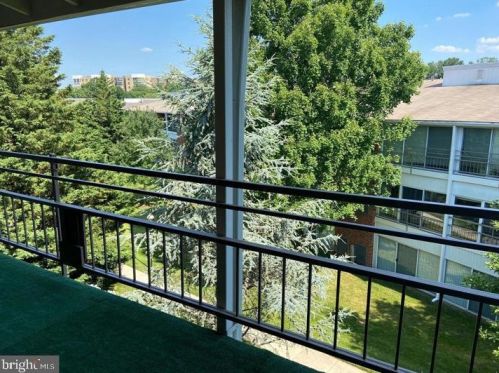 3510 Forest Edge Dr, Silver Spring MD  20906-1538 exterior