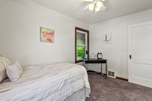 4932 20th St, Milwaukee WI  53221-2861 exterior