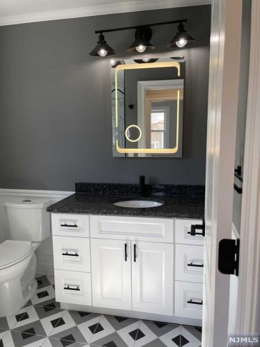 83 Columbia St, Wood-Ridge NJ  07075-2403 exterior