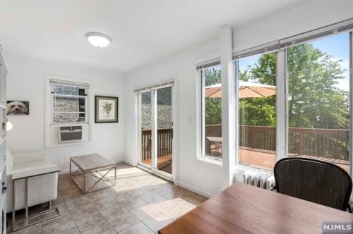 16 Vly Pl, Edgewater NJ 07020-1311 exterior