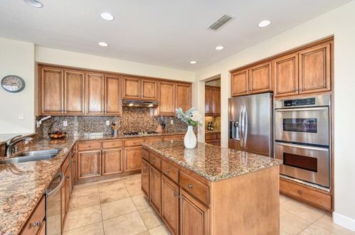 5046 Courtney Way, Folsom CA  95762-5478 exterior