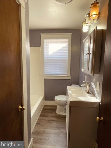 115 Elm Ave, Hanover PA  17331-1824 exterior