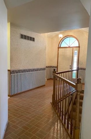 1941 Sharon Ln, Manitowoc WI 54220-1527 exterior