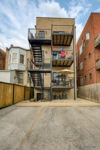 4211 Vincennes Ave, Chicago IL  60653-2927 exterior